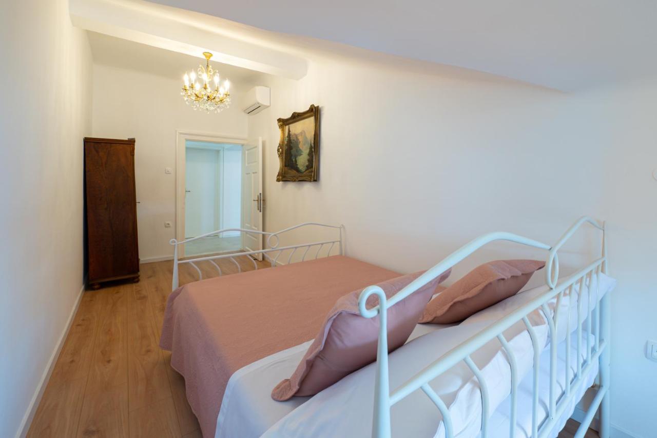 Penthouse At Villa Mascagni Опатия Екстериор снимка